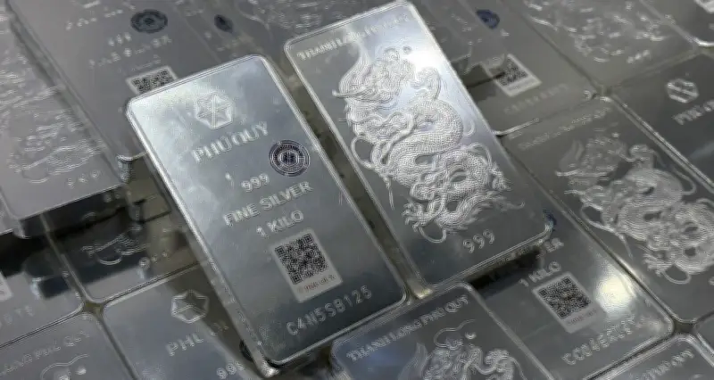Giá bạc hôm nay 6/3/2026: Biến động kéo dài, nhà đầu tư dè chừng