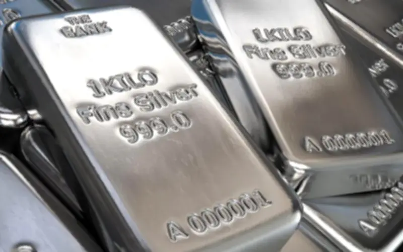 Giá Bạc Ngày 24/3: Thị Trường Trong Nước Bật Mạnh, Đạt Mốc 69 Triệu Đồng/kg
