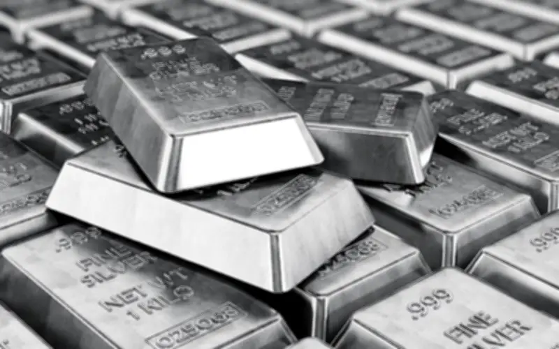Giá bạc trong nước giảm sâu, thế giới tăng mạnh trở lại trong bối cảnh phức tạp