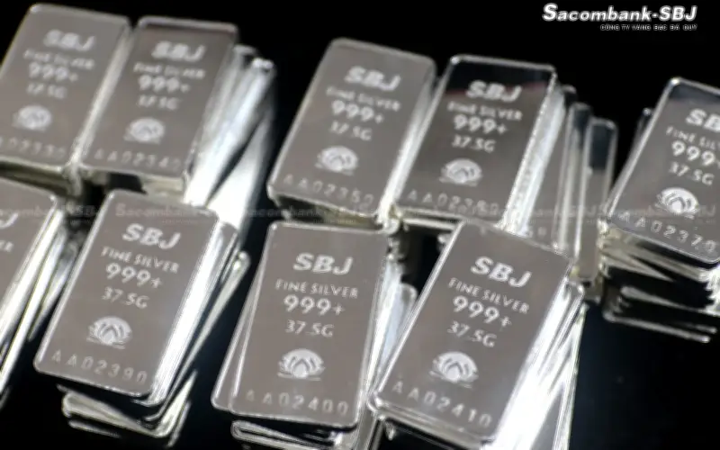 Giá Bạc Trong Nước Hồi Phục Nhẹ, Thế Giới Biến Động Mạnh Sau Căng Thẳng Địa Chính Trị