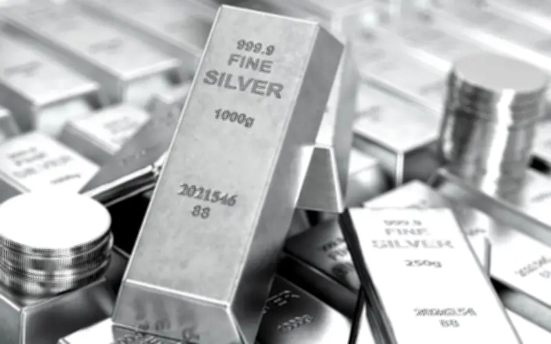 Giá bạc trong nước lao dốc mạnh, thương hiệu Phú Quý giảm sâu nhất