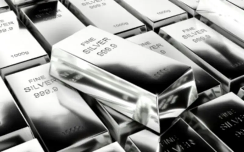 Giá Bạc Trong Nước Đồng Loạt Giảm Mạnh Trong Bối Cảnh Thế Giới Biến Động