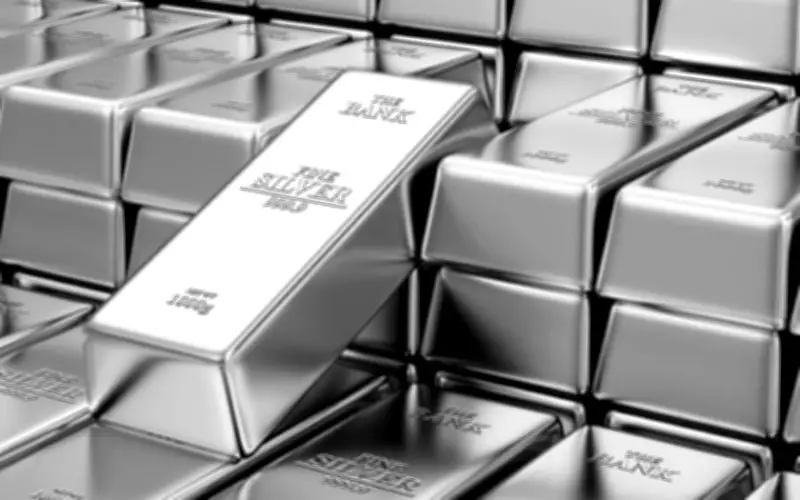 Giá bạc trong nước đảo chiều giảm mạnh, thế giới dao động quanh 80 USD/ounce
