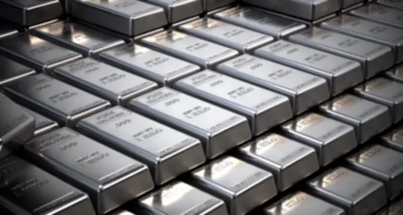 Giá bạc trong nước tiếp tục giảm, thị trường thế giới chịu áp lực từ căng thẳng địa chính trị