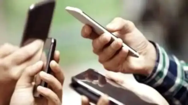 Giá Chip Nhớ Tăng Vọt Đe Dọa Ngành Điện Thoại, MWC 2026 Bị Ám Ảnh Bởi Chi Phí