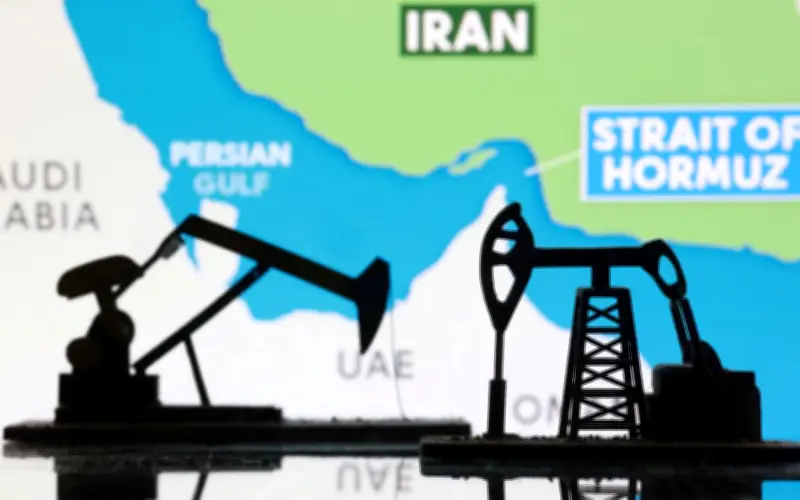 Giá dầu thế giới bùng nổ, WTI tăng 26,5% lên 114,9 USD/thùng do căng thẳng Iran