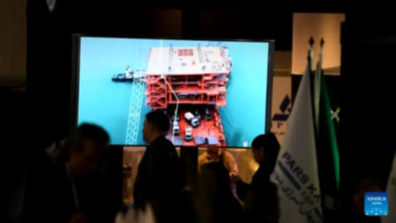 Giá dầu thế giới lao dốc hơn 13% sau tuyên bố giảm căng thẳng của Tổng thống Mỹ