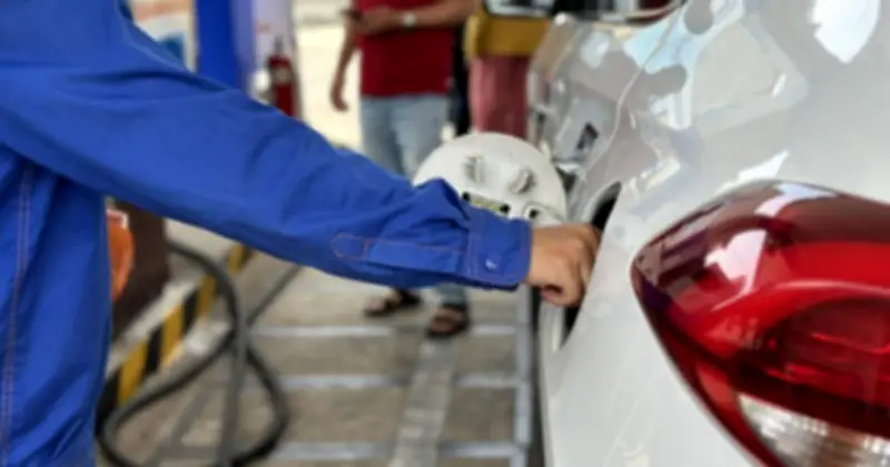 Giá dầu thế giới lao dốc hơn 2 USD/thùng, thị trường chao đảo vì đàm phán Iran-Mỹ