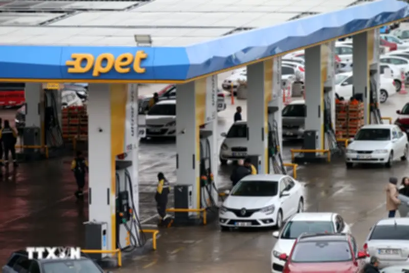 Giá dầu thế giới lao dốc mạnh trước tin Iran sẵn sàng đình chiến