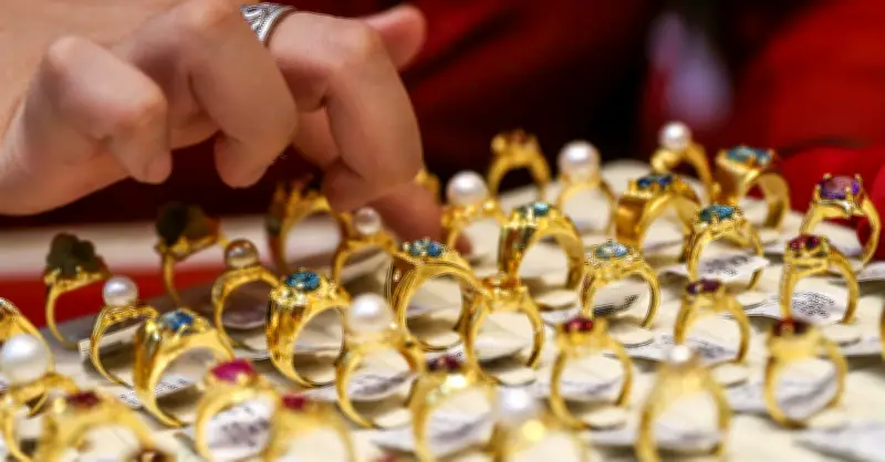 Giá vàng bật tăng trở lại, rủi ro vẫn còn nếu pháo đài bị xuyên thủng