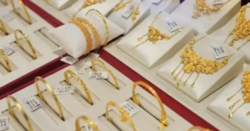 Giá vàng giảm mạnh do đồng USD mạnh lên, căng thẳng địa chính trị chưa đủ hỗ trợ