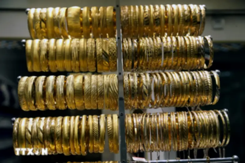 Giá vàng hồi phục mạnh khi căng thẳng Trung Đông có dấu hiệu hạ nhiệt