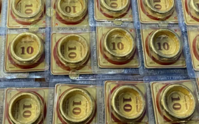 Giá vàng hôm nay 24/3: SJC, vàng nhẫn biến động, Doji Phú Quý tăng mạnh