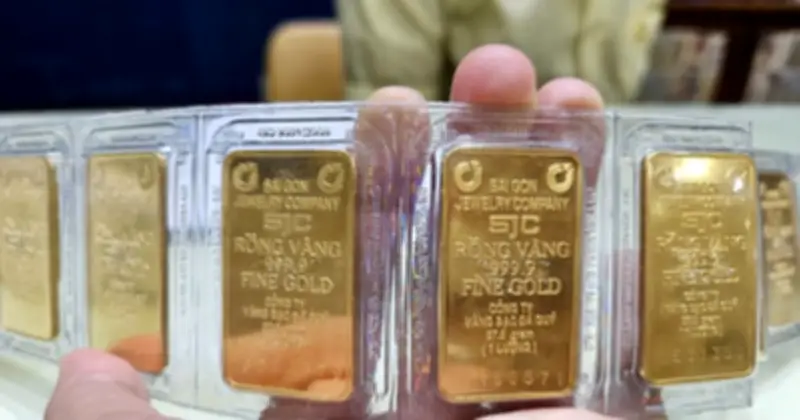 Giá vàng SJC lao dốc, giảm gần 12 triệu đồng/lượng trong tuần, nhà đầu tư lo lắng