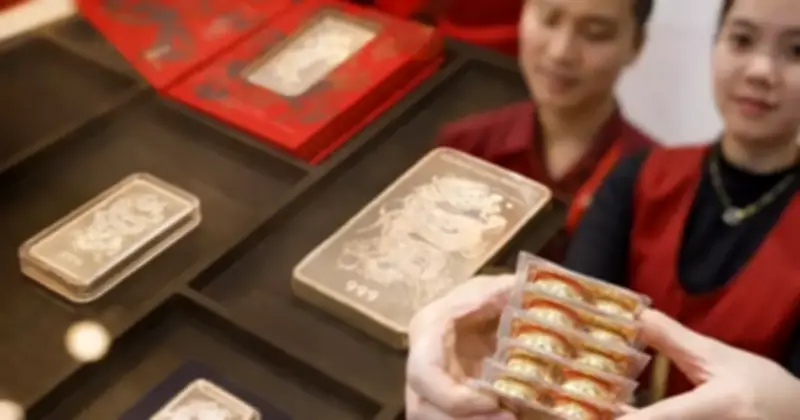 Giá vàng SJC tăng mạnh lên 186,1 triệu đồng/lượng, USD cũng tăng giá