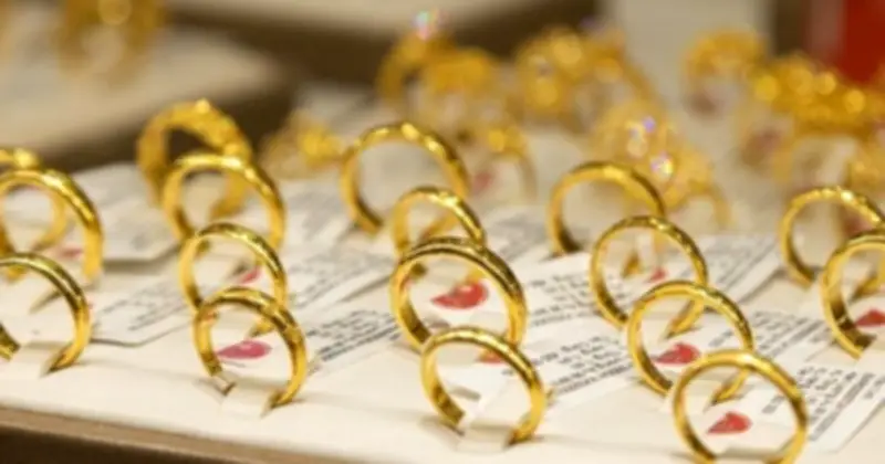 Giá Vàng Thế Giới Bùng Nổ Rồi Rơi Tự Do, Thị Trường Trong Nước Nóng Theo