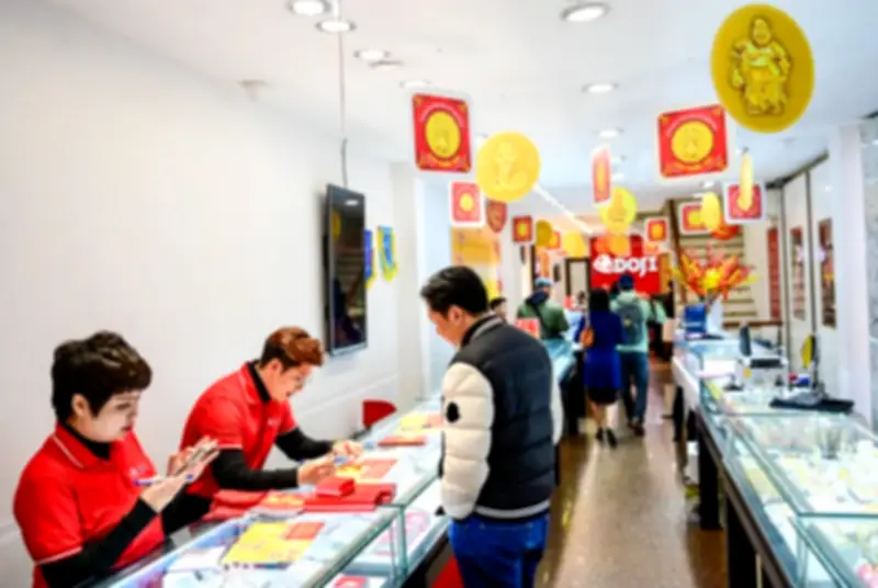 Giá vàng thế giới giảm mạnh, trong nước lại tăng 500.000 đồng/lượng