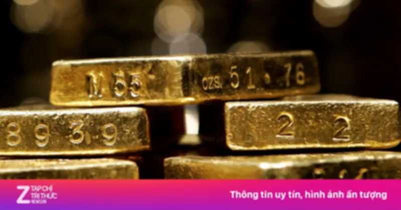 Giá Vàng Thế Giới Vật Lộn Phục Hồi Sau Cú Sập Mạnh Hơn 200 USD