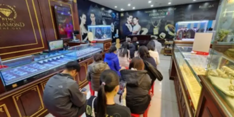 Giá vàng trong nước giảm mạnh, giao dịch quanh mức 184 triệu đồng/lượng