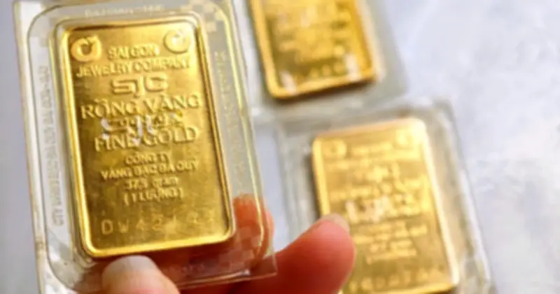 Giá vàng trong nước đạt mức chênh lệch kỷ lục so với thế giới, lên tới 28,4 triệu đồng/lượng