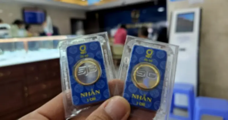 Giá vàng trong nước tăng mạnh cuối ngày, ngược chiều thế giới