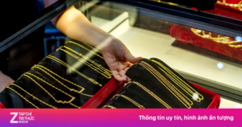 Giá vàng trong nước trượt dài, nhà đầu tư lỗ nặng sau hai tuần biến động