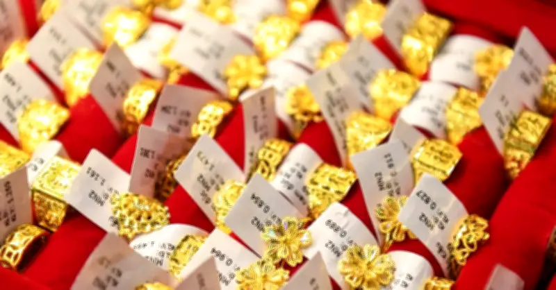 Giá vàng trong nước và thế giới tăng mạnh đầu tuần, chuyên gia dự báo xu hướng tích cực