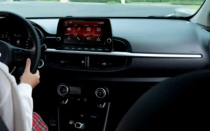 Giá xe Kia Morning giảm mạnh, lập kỷ lục hatchback rẻ nhất phân khúc