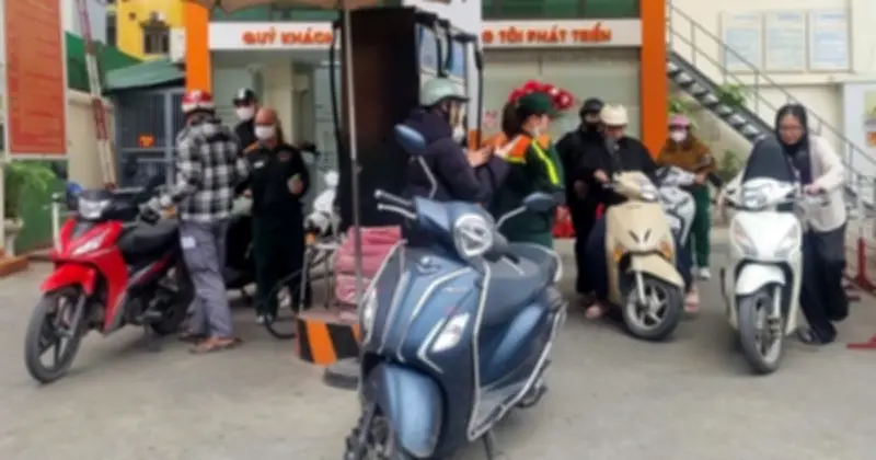 Giá Xăng Dầu Biến Động Trái Chiều: Xăng E5 Giảm, Dầu Hỏa Tăng Mạnh