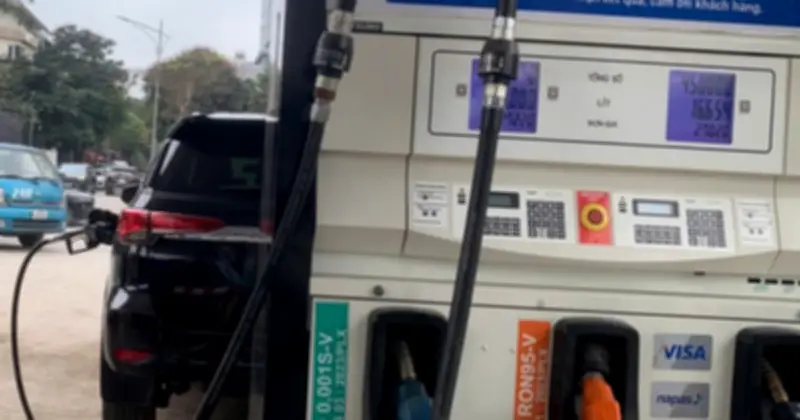 Giá xăng dầu được giữ nguyên nhờ chi Quỹ Bình ổn 4.000-5.000 đồng/lít