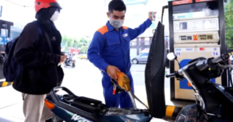 Giá xăng dầu dự báo tăng mạnh từ chiều mai, Quỹ Bình ổn chưa được sử dụng