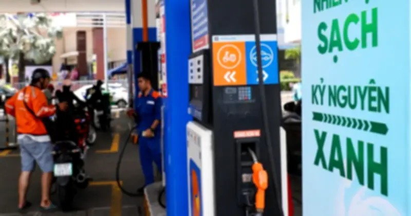 Giá xăng dầu thế giới tăng mạnh, trong nước áp dụng biện pháp bình ổn