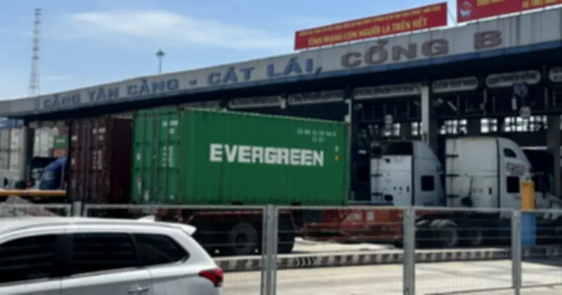 Giá xăng dầu tăng, doanh nghiệp xuất nhập khẩu đối mặt với áp lực chi phí vận tải leo thang