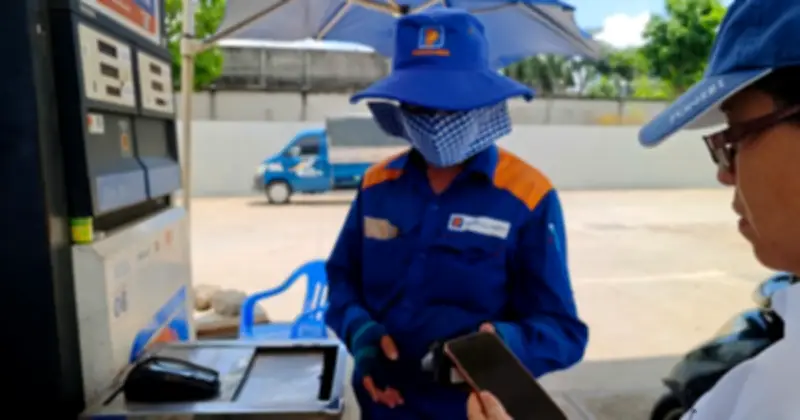 Giá Xăng Dầu Tăng Mạnh, Dầu Brent Vượt 85 USD Do Căng Thẳng Trung Đông