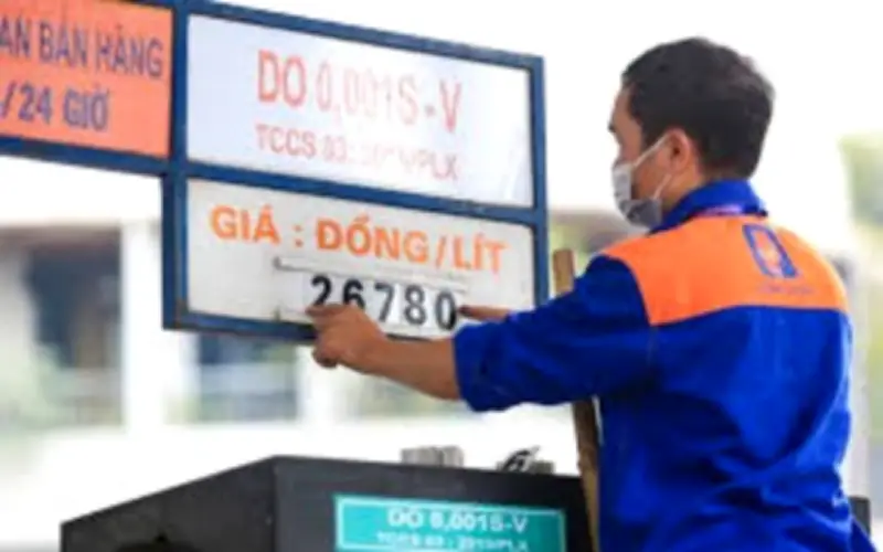 Giá Xăng Dầu Tăng Mạnh Lần Thứ Hai Trong Tuần, Không Sử Dụng Quỹ Bình ổn