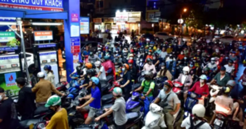 Giá xăng dầu tăng mạnh trong 10 ngày, chuyên gia khuyến nghị 4 giải pháp cho doanh nghiệp