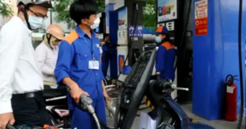 Giá Xăng Dầu Tăng Mạnh: Xăng E5RON92 Lên 21.449 Đồng/Lít, Dầu Hỏa Tăng Sốc