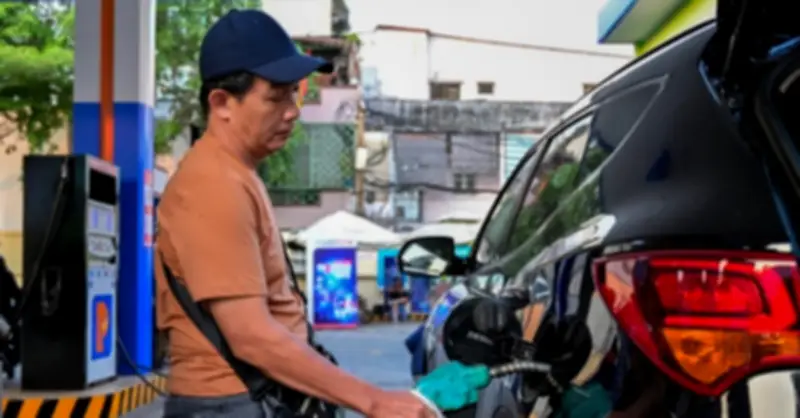 Giá xăng dầu tăng phi mã, loại tăng hơn 8.000 đồng/lít vào chiều 7/3