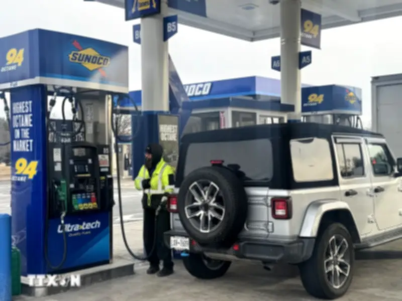 Giá xăng tại Mỹ chạm mức cao nhất kể từ tháng 3/2022, tác động toàn cầu