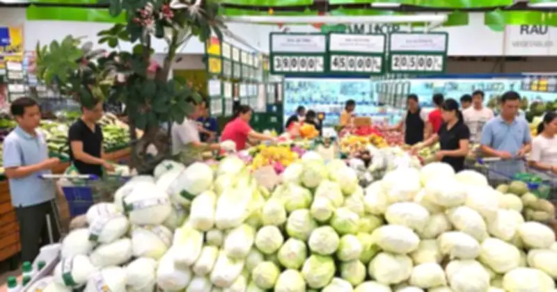 Giá Xăng Tăng Kéo Theo Hàng Loạt Biến Động: Thị Trường Chứng Khoán Lao Dốc, Chiến Sự Căng Thẳng