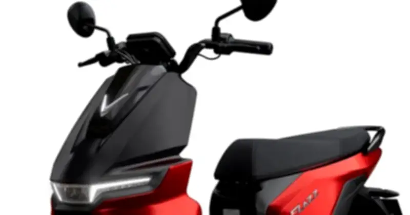 Giá Xăng Tăng Mạnh, Người Dân Chuyển Hướng Sang Xe Máy Điện VinFast