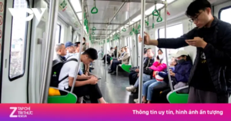 Giá Xăng Tăng, Người Dân Hà Nội Vẫn Bình Thản Nhờ Phương Tiện Công Cộng