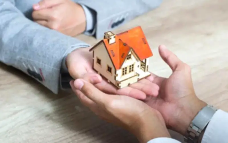 Giao hết tài sản cho con trước khi về già: 3 điều cần cân nhắc để tránh hối hận