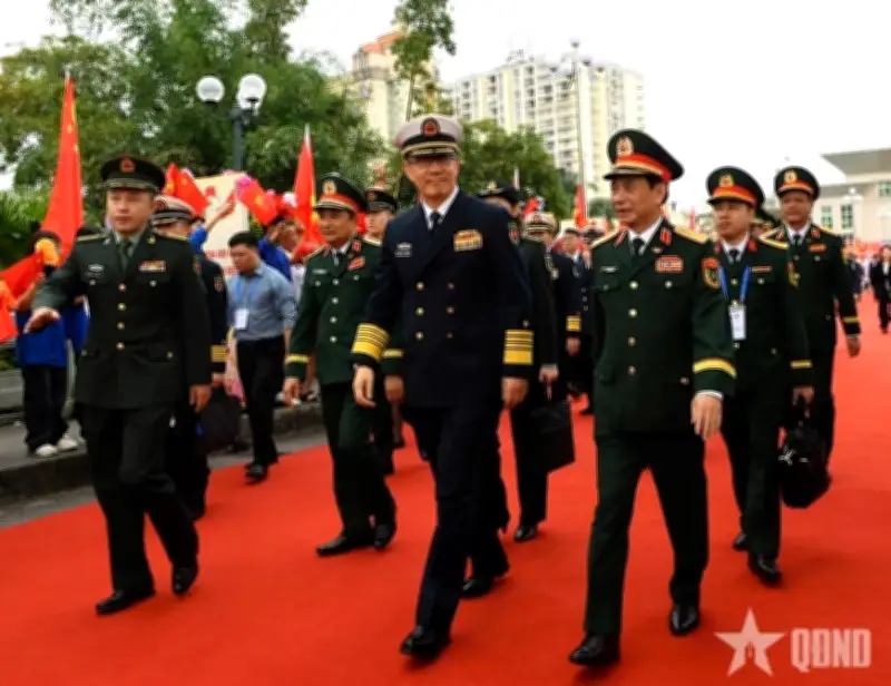 Giao lưu hữu nghị quốc phòng biên giới Việt - Trung vun đắp tình đoàn kết