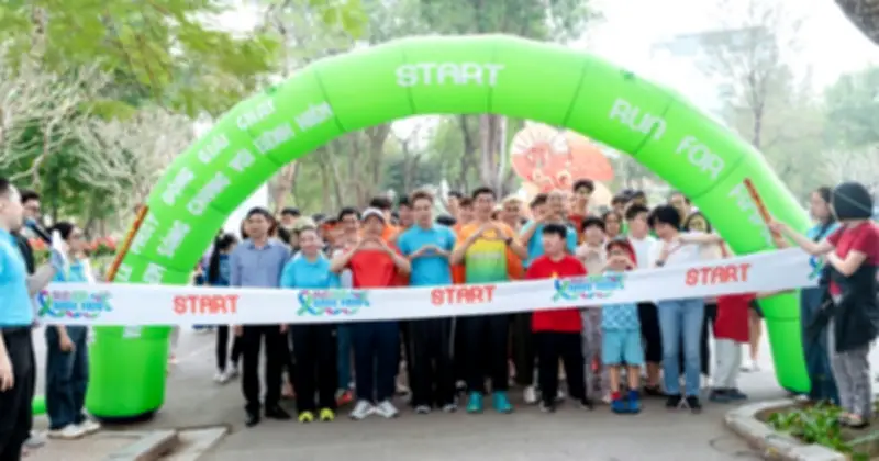 Giải chạy 'Vì trẻ em sống chung với bệnh hiếm' thu hút lãnh đạo Bộ Y tế và Hoa hậu H'Hen Niê