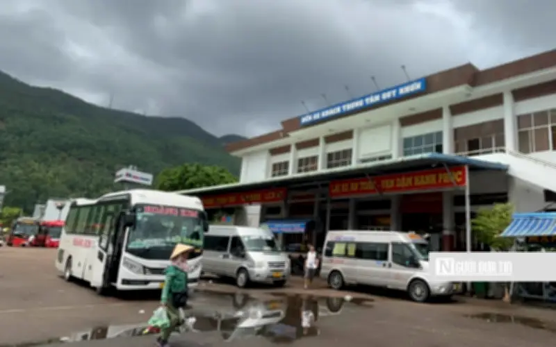 Giới hạn bán xăng gây khó cho vận tải, dự án trọng điểm chịu ảnh hưởng