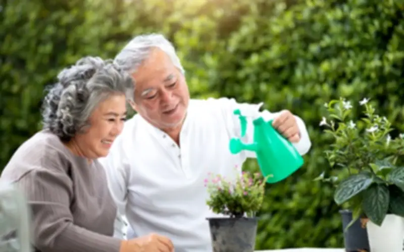 Giải mã thể chất trường thọ: Người sống lâu thường hội tụ 5 dấu hiệu đặc trưng