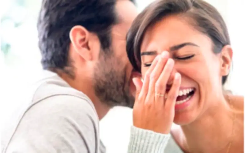 Giải Mã Tâm Lý Ngược Ở Phụ Nữ: Vì Sao Hành Động Lạnh Lùng Của Đàn Ông Lại Hấp Dẫn?