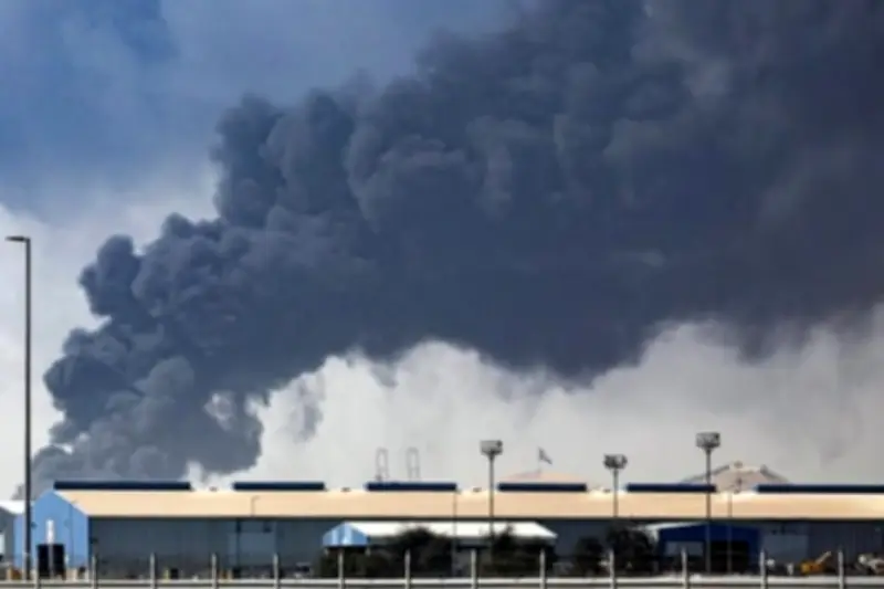 Giới thượng lưu Dubai nhầm tên lửa Iran bị đánh chặn là pháo hoa