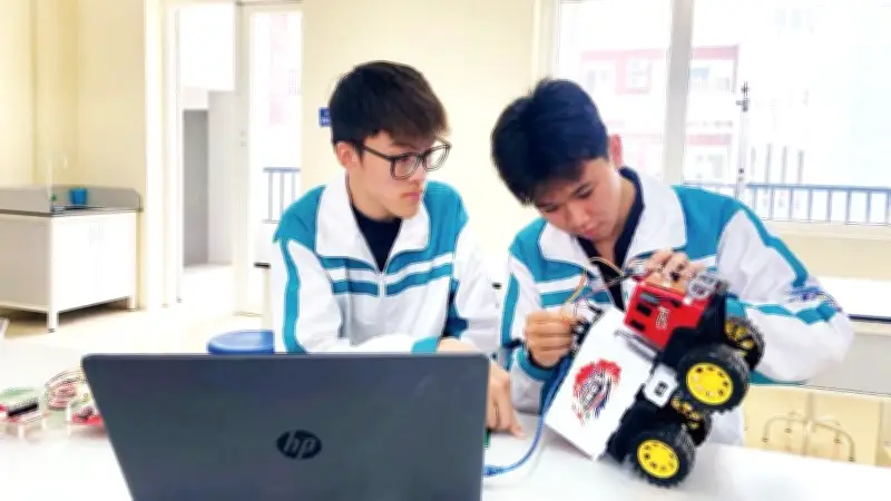 Giáo dục STEM: Đòn bẩy đổi mới sáng tạo trong trường học Việt Nam